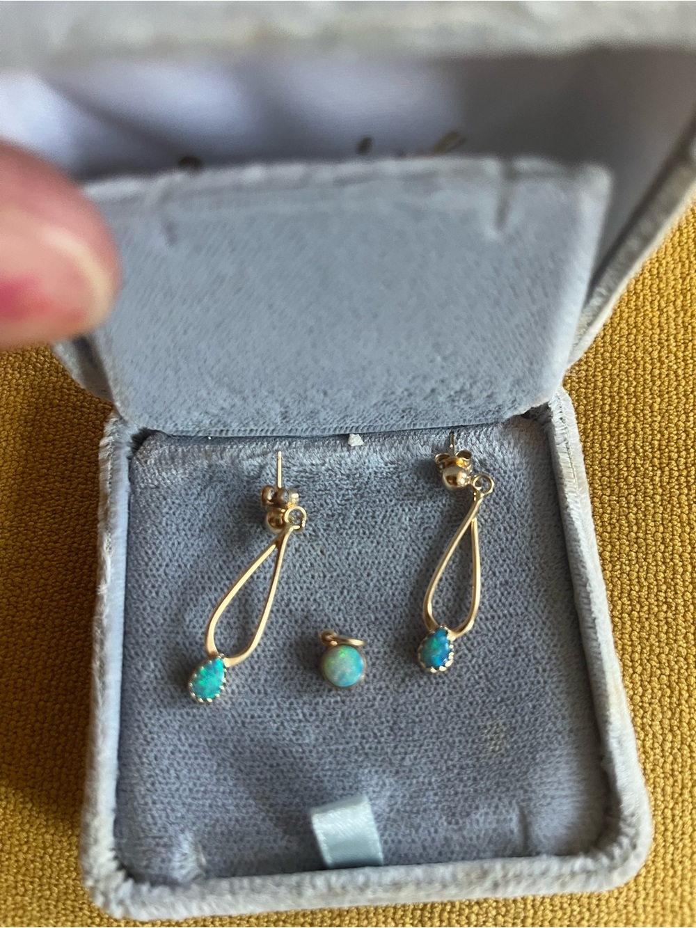 14 karat gold and opal fine jewelry earrings, and pendant set